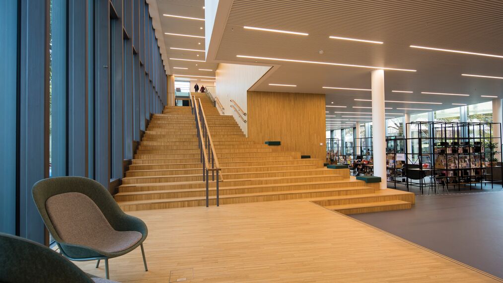 ConceptWall 50 Murs rideaux et ConceptSystem 77 Fenêtres - Bibliothèque Deventer Library situé à Deventer, les Pays-Bas