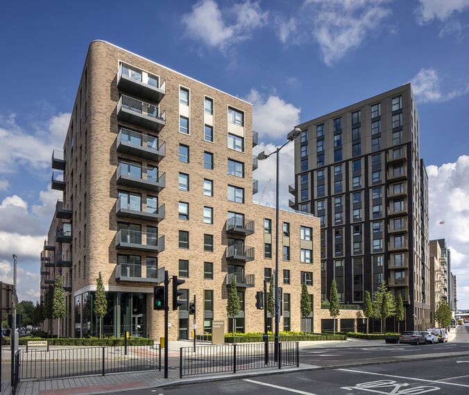 ConceptSystem 77 Portes et ConceptSystem 77 Fenêtres - Immeuble résidentiel Emerald Gardens situé à London, Royaume-Uni
