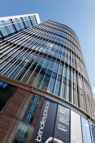ConceptWall 50 Murs rideaux, Vision 50 Portes, ConceptSystem 68 Fenêtres, ConceptWall 60 Murs rideaux et ConceptSystem 68 Portes - Eleven Brindleyplace situé à Birmingham, Royaume-Uni
