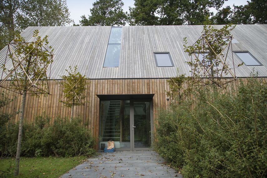 CS 86-HI (c) Systèmes annulés, ConceptWall 50 Murs rideaux et HiFinity Coulissants - Villa Boisée à Voorschoten situé à Voorschoten, les Pays-Bas