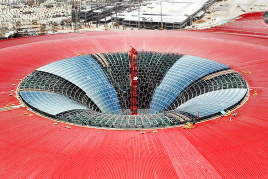 ConceptWall 86 Murs rideaux - Piste/Circuit Ferrari World Abu Dhabi situé à Abu Dhabi, Émirats arabes unis