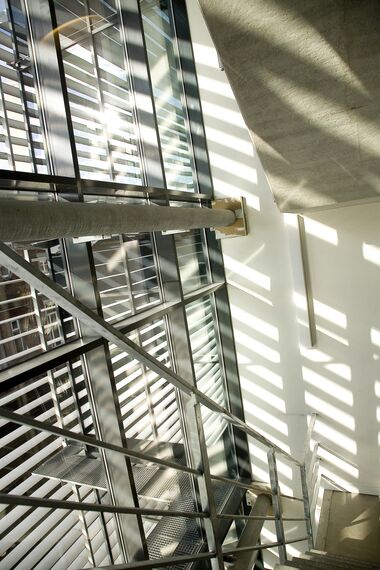 BriseSoleil 100 Brise Soleil et ConceptWall 50 Murs rideaux - Immeuble de bureaux 't Rabot situé à Gent, Belgique