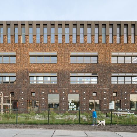 ConceptWall 50 Murs rideaux, ConceptSystem 77 Fenêtres et CS 77 Hidden Vent Fenêtres - Internat Brede school Houthaven situé à Amsterdam, les Pays-Bas