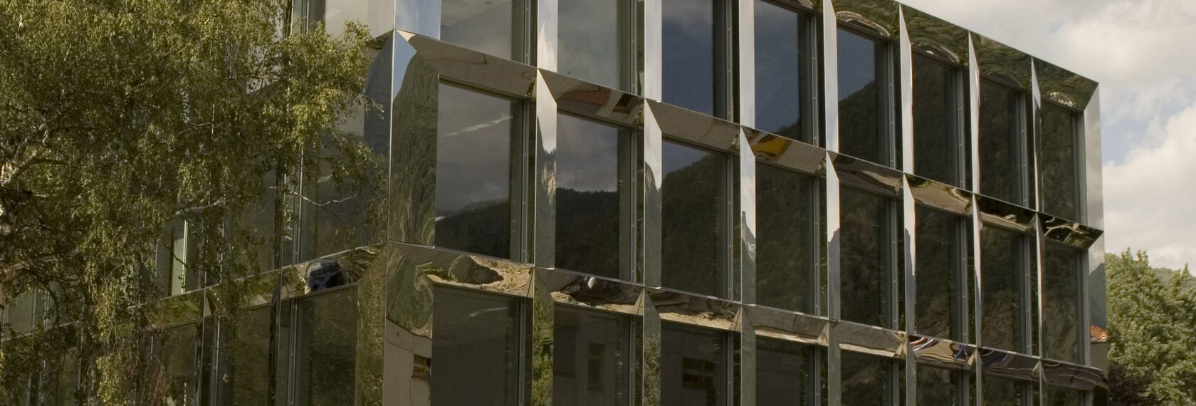 CS 86-HI (c) Systèmes annulés et ConceptWall 50 Murs rideaux - Université/Grande Ecole Ecole professionnelle technique Viège situé à Visp, Suisse