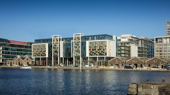 ConceptWall 50 Façades and ConceptSystem 77 Doors - Office building The Reflector located in Dublin, Ireland